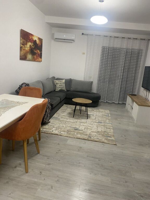 🏢New Bazaar, near Lincoln Center, a 2+1 furnished apartment for rent. 750 Euro