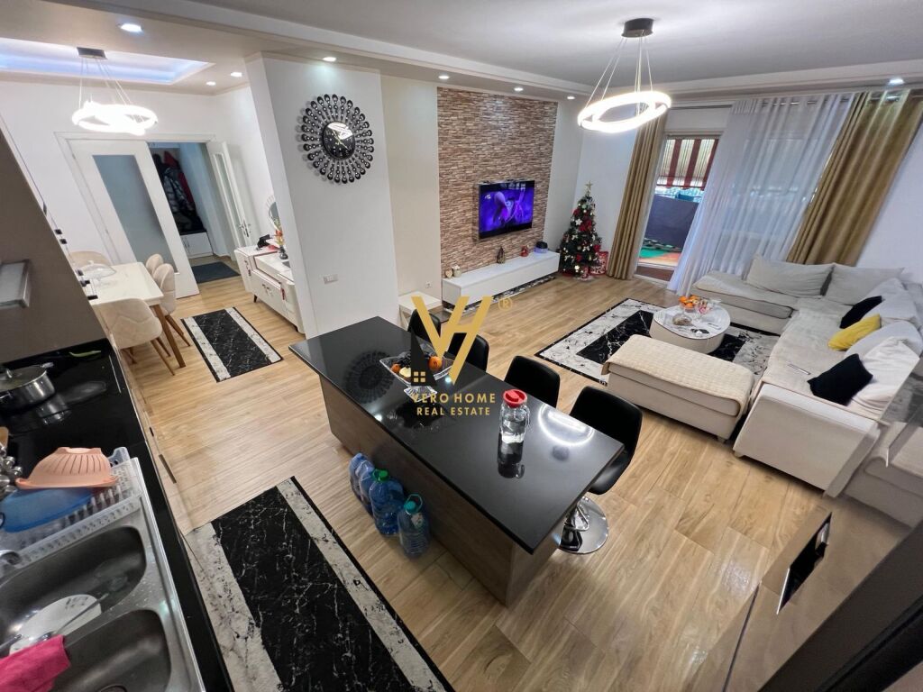 VENDESI APPARTAMENTO 2+1+2+2BLK A VIZION PLUS, DON BOSKO 280.000 EURO