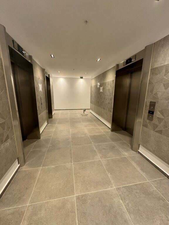 OFFICE FOR RENT 875 M2 AIR ALBANIA 35,000 EURO  FH-57991