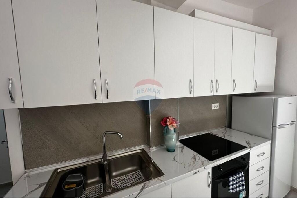 🏡 Shtëpi Private 1+1 me Qira – Çole e Re, Vlorë