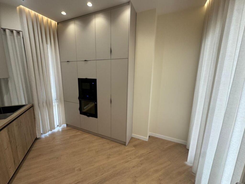 Luxury Villas - Dry Lake - Green Valley