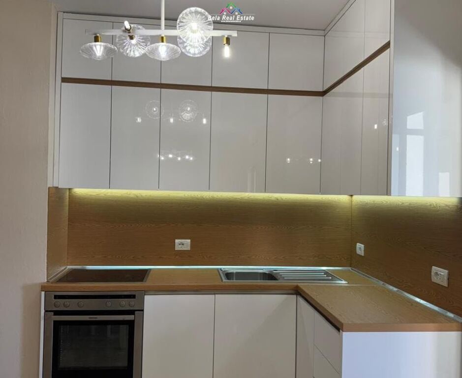 Apartment For Rent 1+1 Near Square 21 (ID B2101413) Tirana