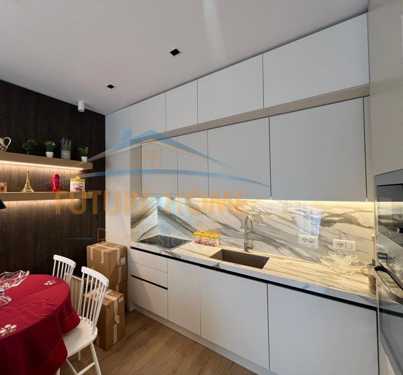 For sale, Apartment 2+1+2+2 Parking Spaces, Magnet Complex