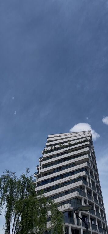 Open space business premises for rent in the Lake View area