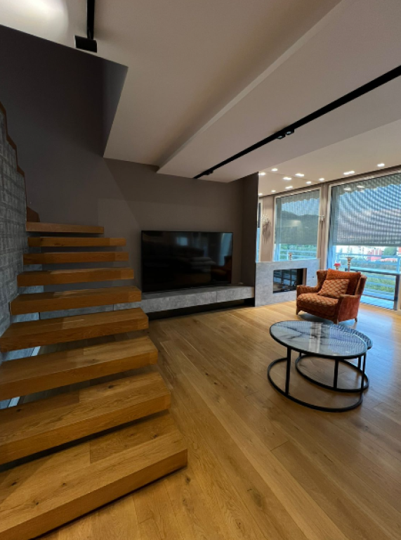 🏡 Duplex for Rent – Kodra e Diellit 1   