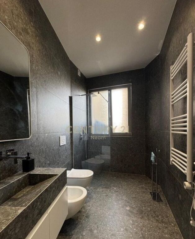 Appartamento in affitto 2+1+2 + P ( + cortile), Lago Secco