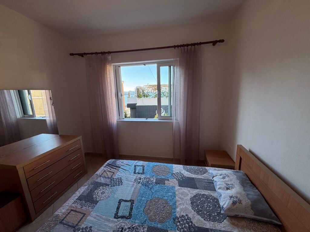 Apartament 1+1 në Sarandë, 55 m², pamje nga deti, gati për banim