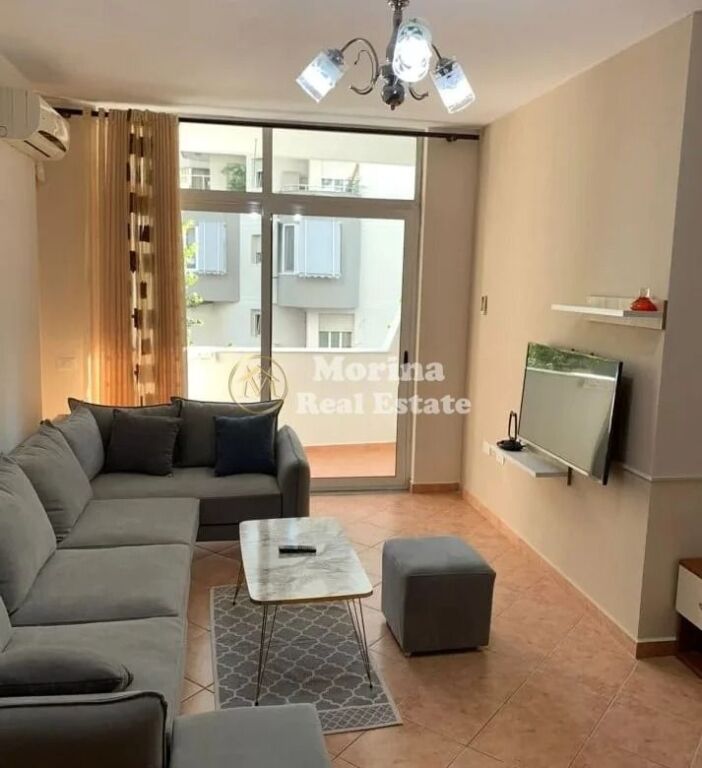 Affitto | Appartamento 2 + 1 | Comune di Parigi | 700 €/mese