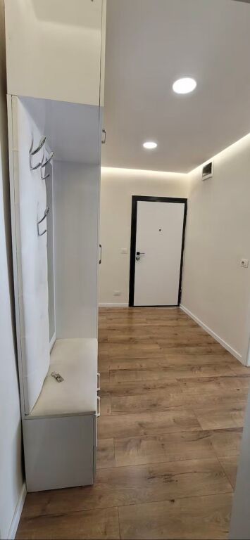 2+1,i mobiluar te kryqezmi i berrylit me ali demin,500 mije leke