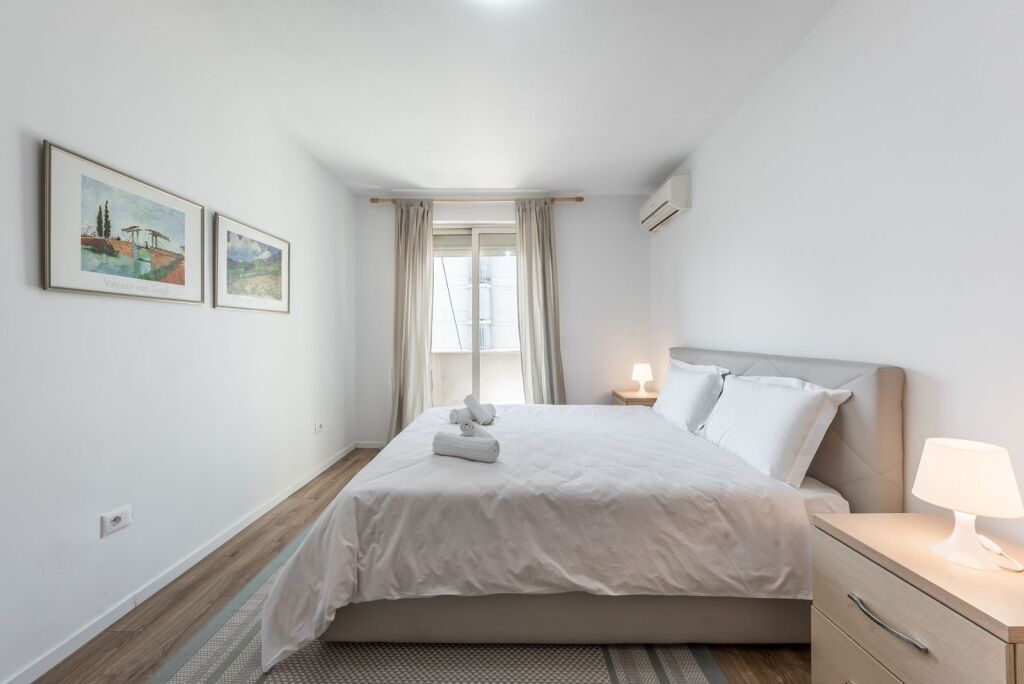 Apartment 2+1, Center!