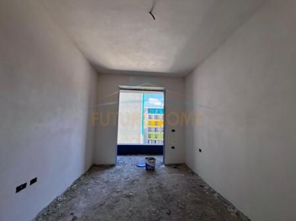 Shitet, Apartament 2+1+2, Residenca ''COLOR SPLASH'', Paskuqan, Tiranë.