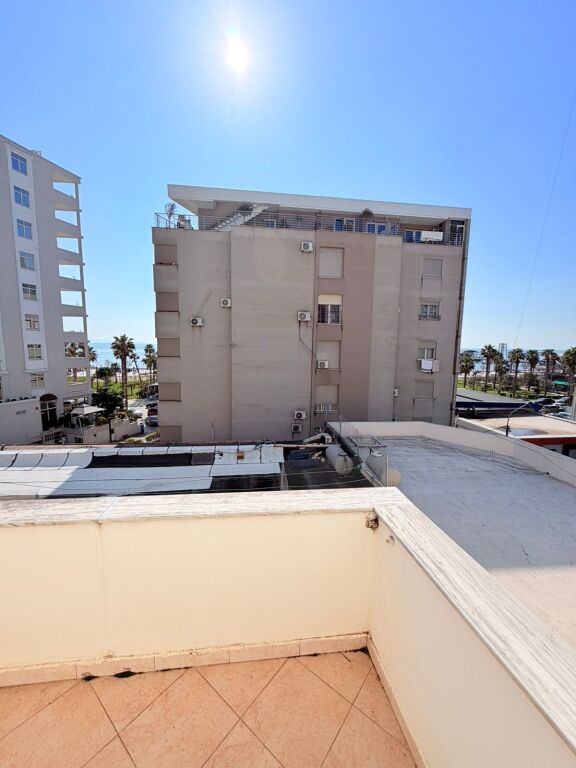 JEPET ME QERA APARTAMENT 2+1 PRANE HOTEL ARVI VOLLGA, DURRES