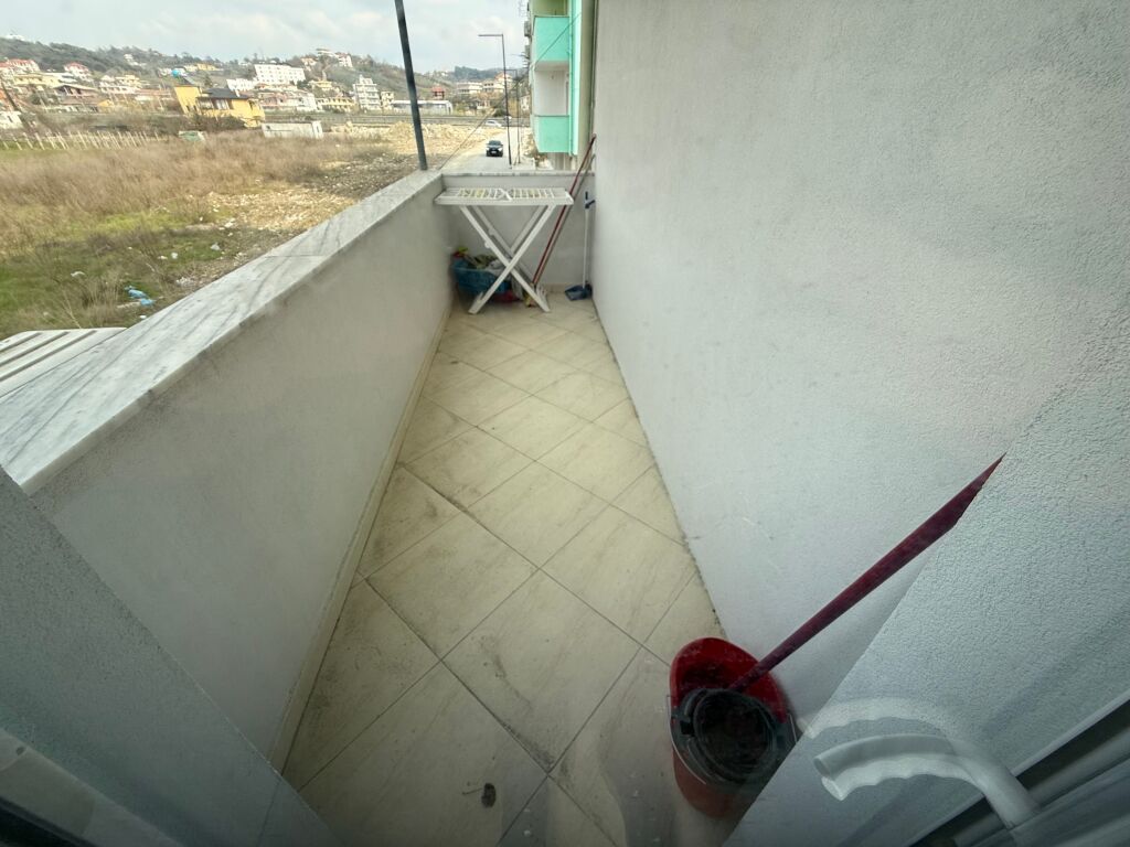 Appartamento 1+1 a Golem a 300 metri dalla spiaggia