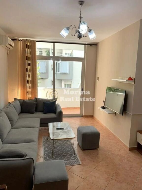 Affitto | Appartamento 2 + 1 | Comune di Parigi | 700 €/mese