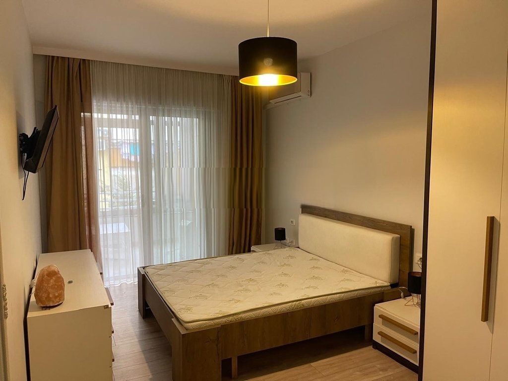 2+1+2 + garazh 111m2 Liqeni i Thate