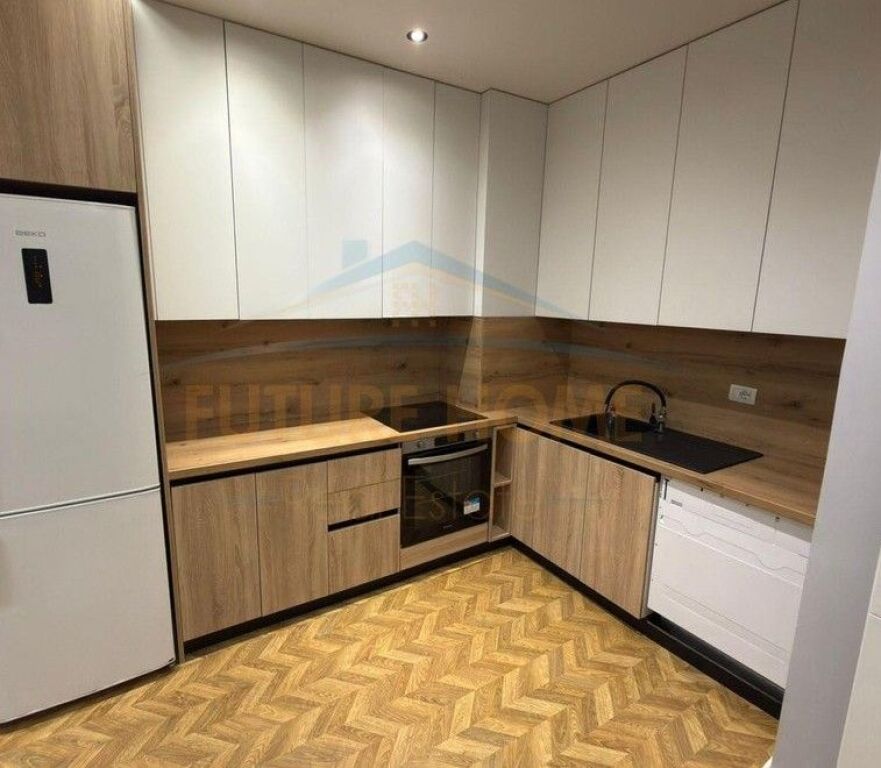 Qera, Apartament 1+1+Post Parkimi, Urban Gate