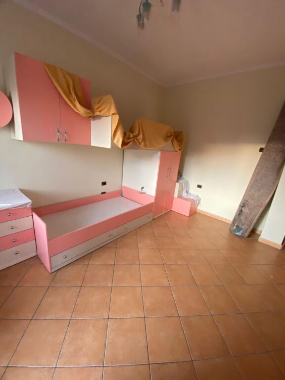 BUSINESS PREMISES FOR RENT 270 M2 DON BOSCO 250,000 LEKE FH-58027