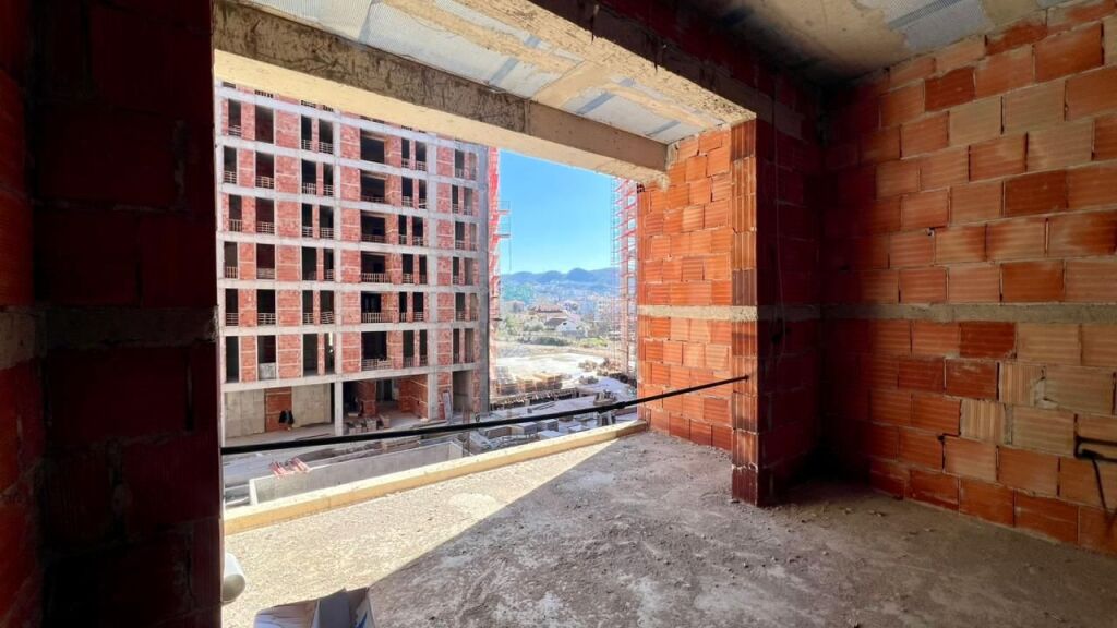 FOR SALE: 2+1+2 Apartment 📍 Riverside | Rruga e Kavajës (Opposite Delijorgji Complex) 🔥 Bargain Price: 1750€/m² 🔥 💰 Total Price: 200,000€ 📐 Area: 114m² 🏢 Floor: 2 🏙️ Modern &amp; Elite Complex