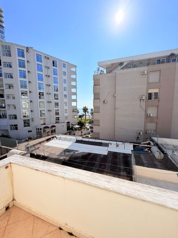 JEPET ME QERA APARTAMENT 2+1 PRANE HOTEL ARVI VOLLGA, DURRES