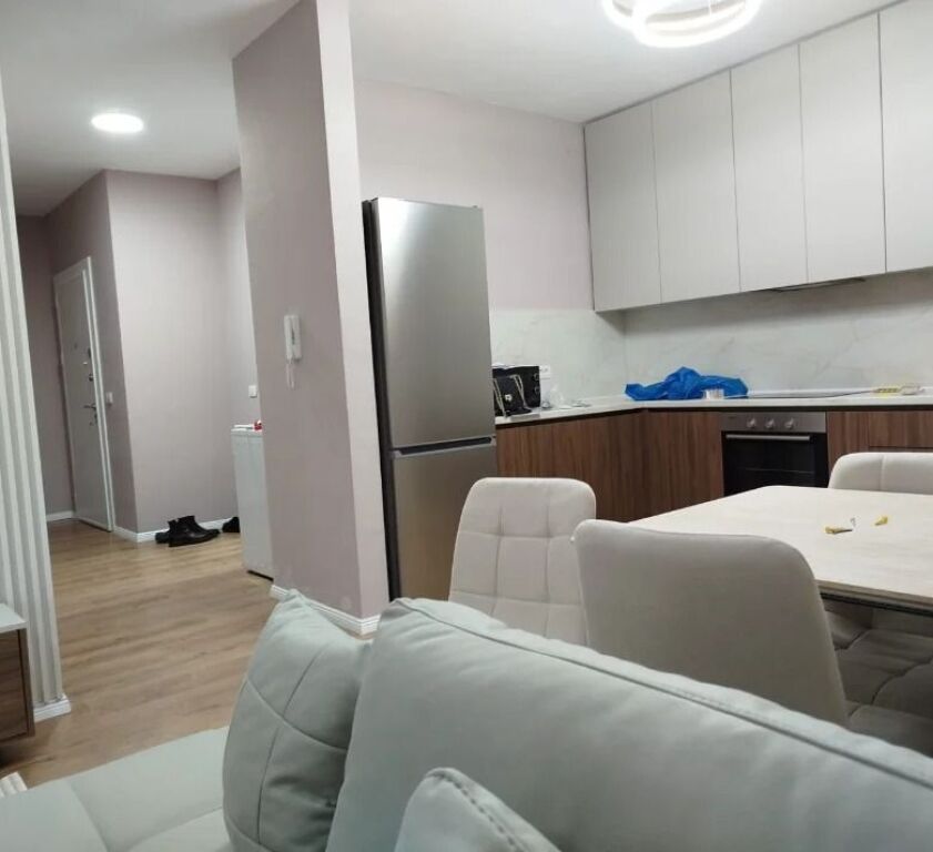 Qera | Apartament 1 + 1 | Shkolla E Kuqe| 720 €/muaj