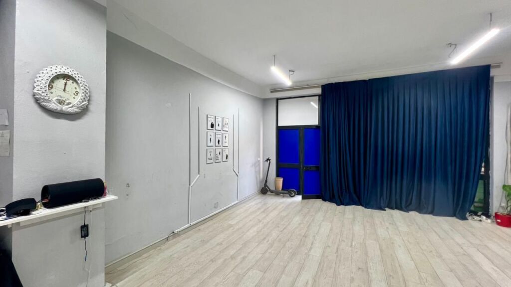 SHITET Njesi Biznesi :📍21 Dhjetori (Mulliri i Vjeter) - 79,000€ - S.58m² - Kt.0 - Pallat i Ri || Oferte Reale Investimi‼️