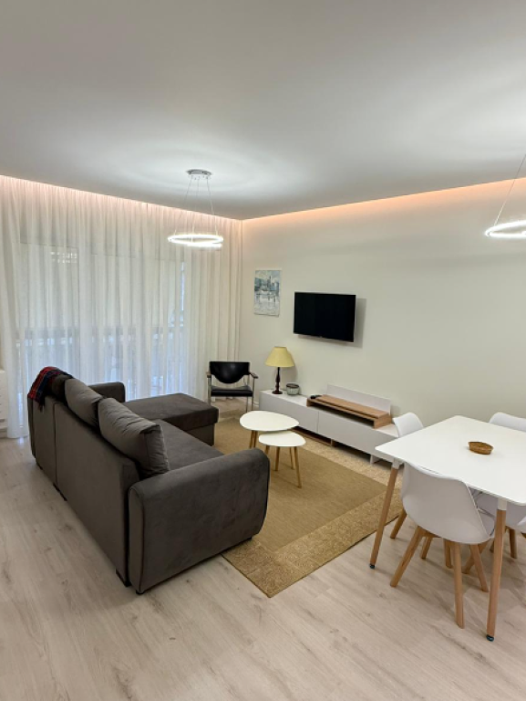 🏡 Apartment 1+1 for Rent – High School Area, near RTSH📍