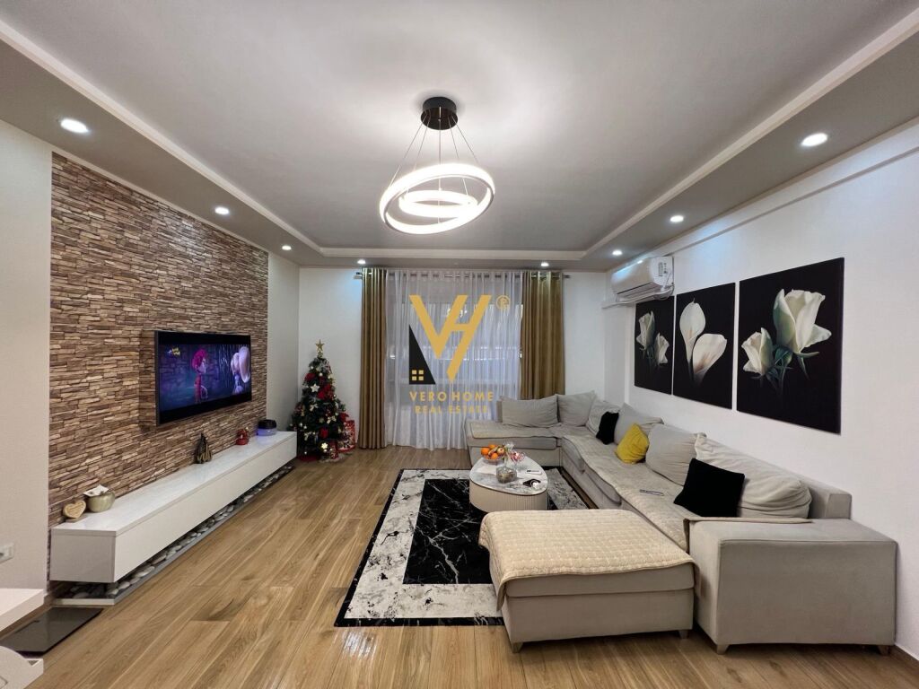 VENDESI APPARTAMENTO 2+1+2+2BLK A VIZION PLUS, DON BOSKO 280.000 EURO