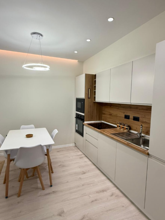 🏡 Apartment 1+1 for Rent – High School Area, near RTSH📍