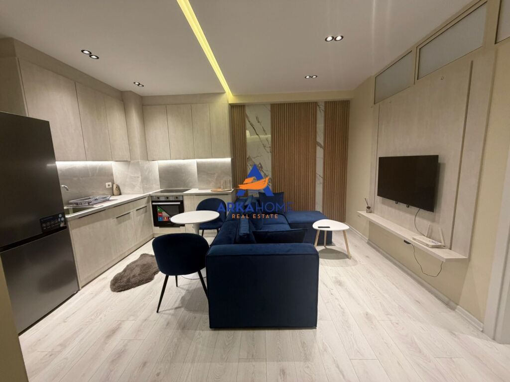 VENDESI APPARTAMENTO 1+1+BALCONE "VICINO BOHEM ASTIR" 12000000 LEKE