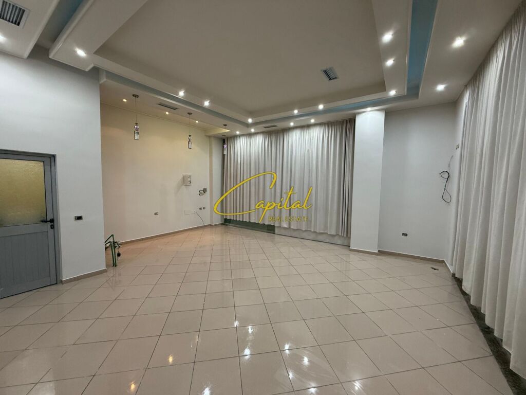 AMBIENT BIZNESI ME QIRA 50 M2 RRUGA JORDAN MISJA 40.000 LEKE