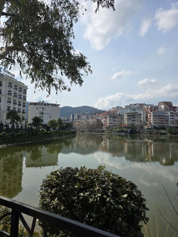 📌Jepet me qira zyrë 2+1+2 tek Liqeni i Thatë