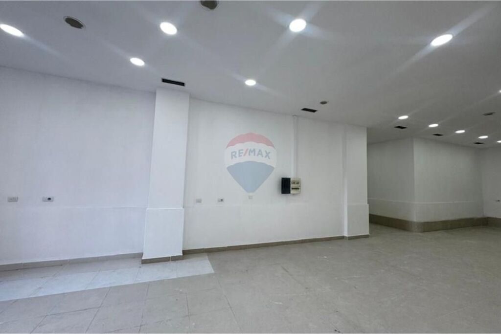 SHOP FOR RENT AT PJETER BUDI STREET