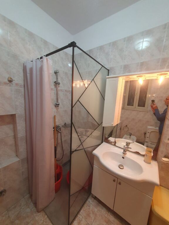 2+1,i mobiluar te kryqezmi i berrylit me ali demin,500 mije leke