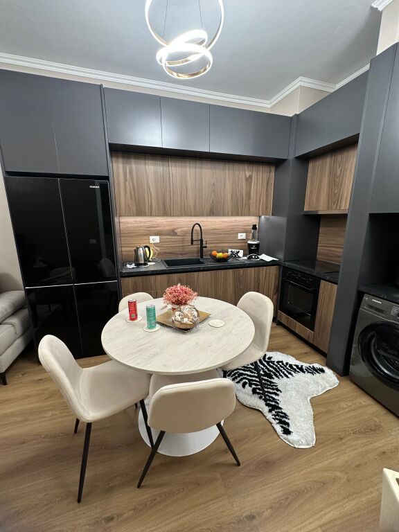 Jepet me qira 1+1 mobiluar lux Rezidenca KadiuAli Dem 🏷️45.000leke