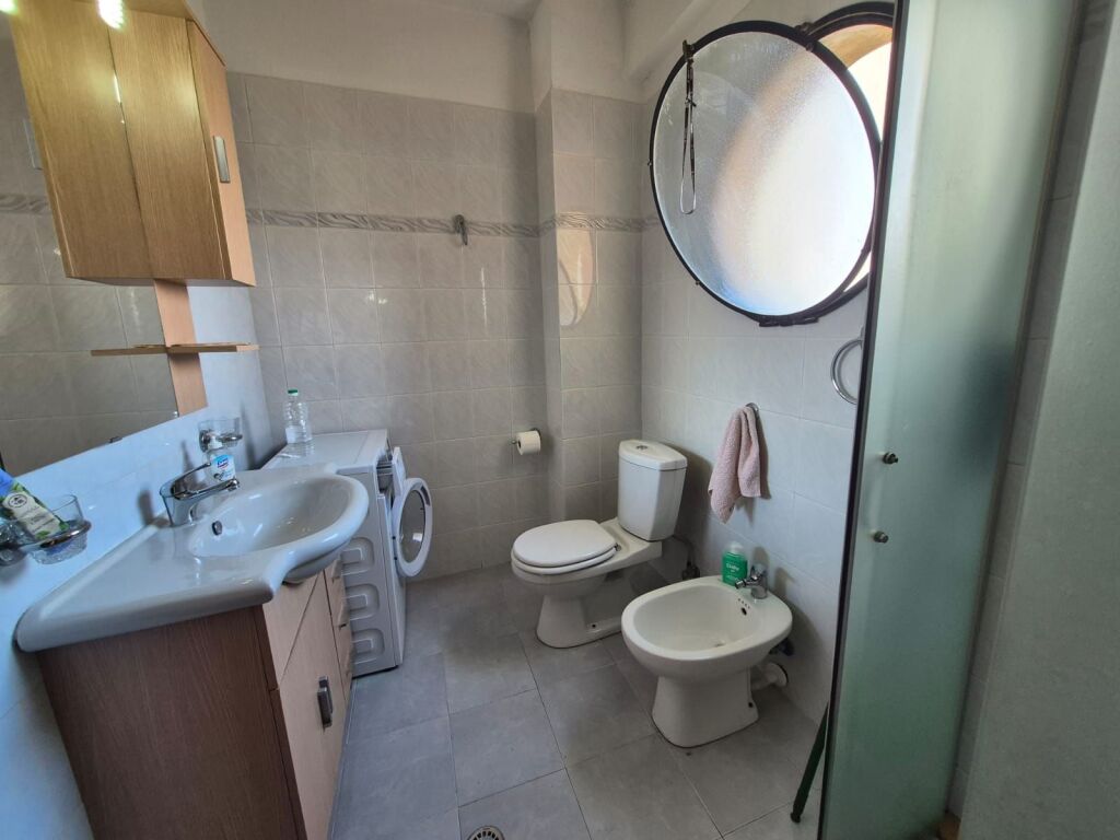 Appartamento 1+1 in affitto nel quartiere 13 Durres