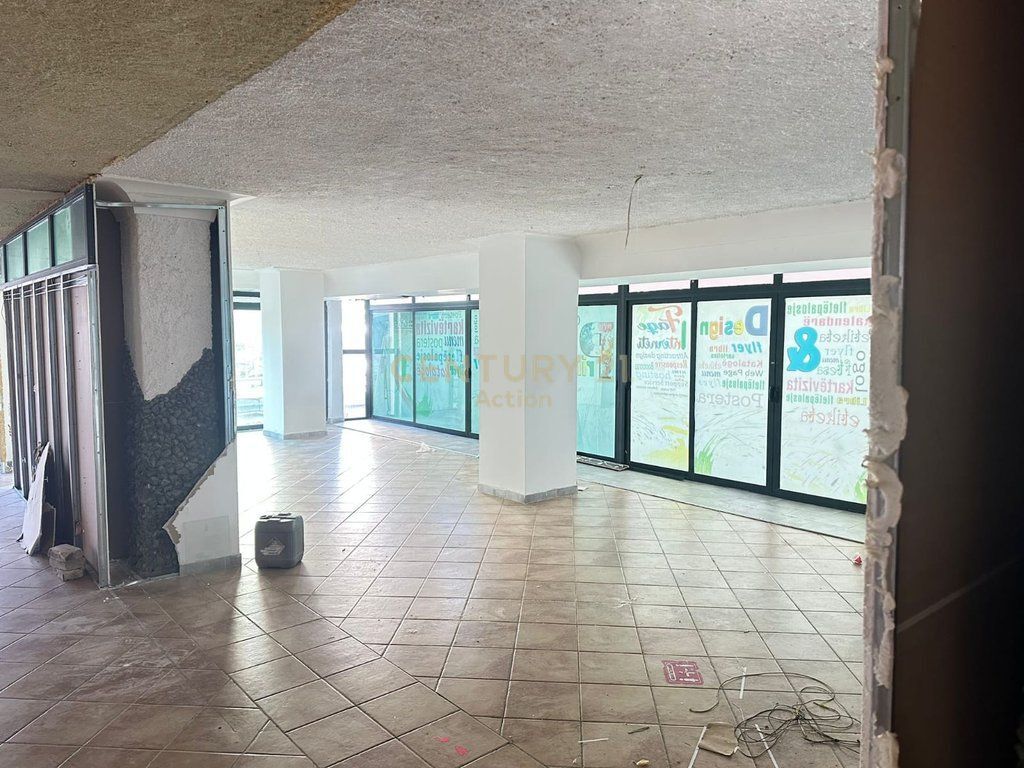 Mundësi Ekskluzive Biznesi – Ambient 250m² në Shëtitoren "Vollga", Durrës