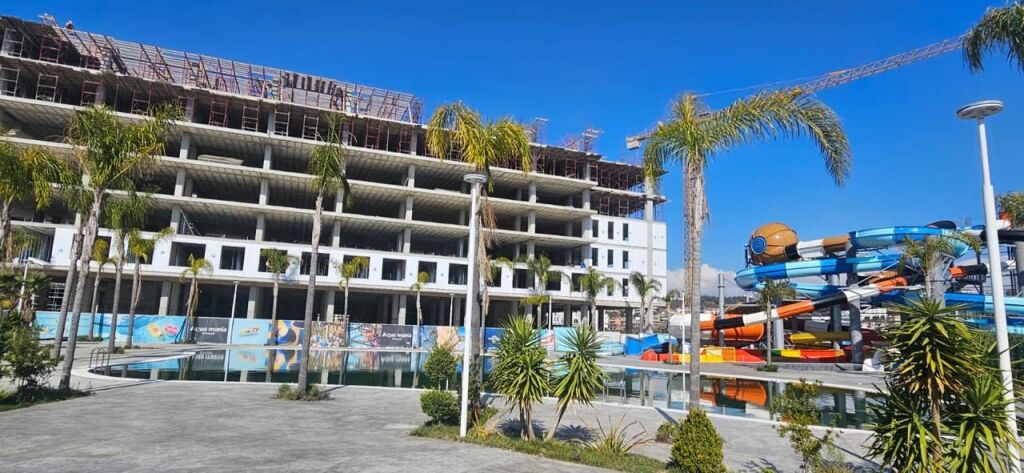 Apartment 2+1+Balcony for Sale in Golem (VM Resort)