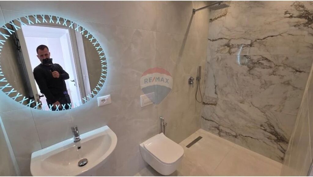 🌊 Apartment 2+1+2 for Sale – Lungomare, Vlora