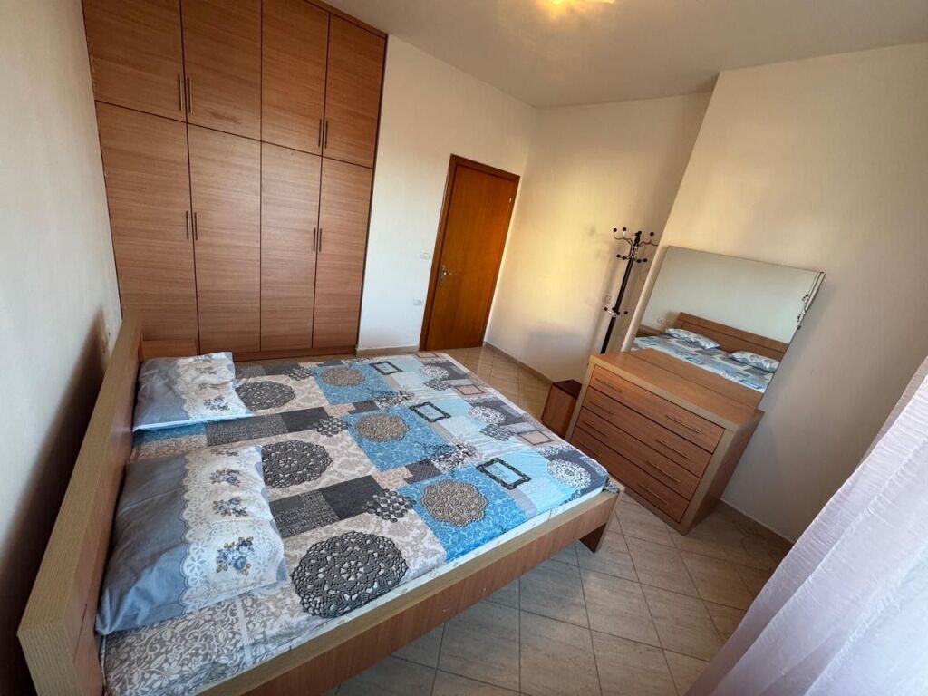 Apartament 1+1 në Sarandë, 55 m², pamje nga deti, gati për banim