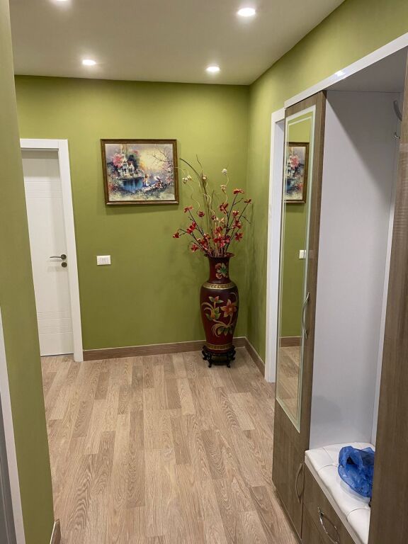 🏡 SHITET APARTAMENT 2+1 – RRUGA E DURRËSIT, PRANË QENDRËS