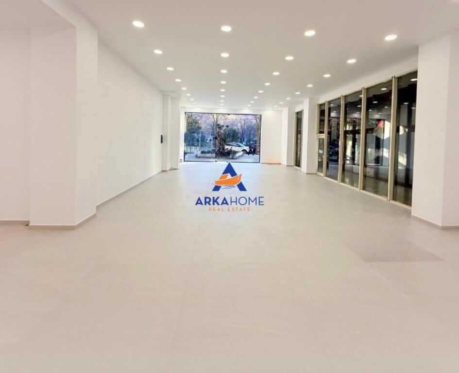 COMMERCIAL SPACE FOR RENT 166M2 "KOMPLEKSI DELIJORGJI" 4200 EURO