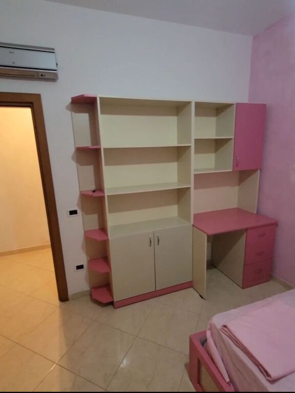 🏡 Appartamento 2+1+2 in Vendita – Durazzo 📍 Via Pavaresia 🌊 Solo 200 m dal mare