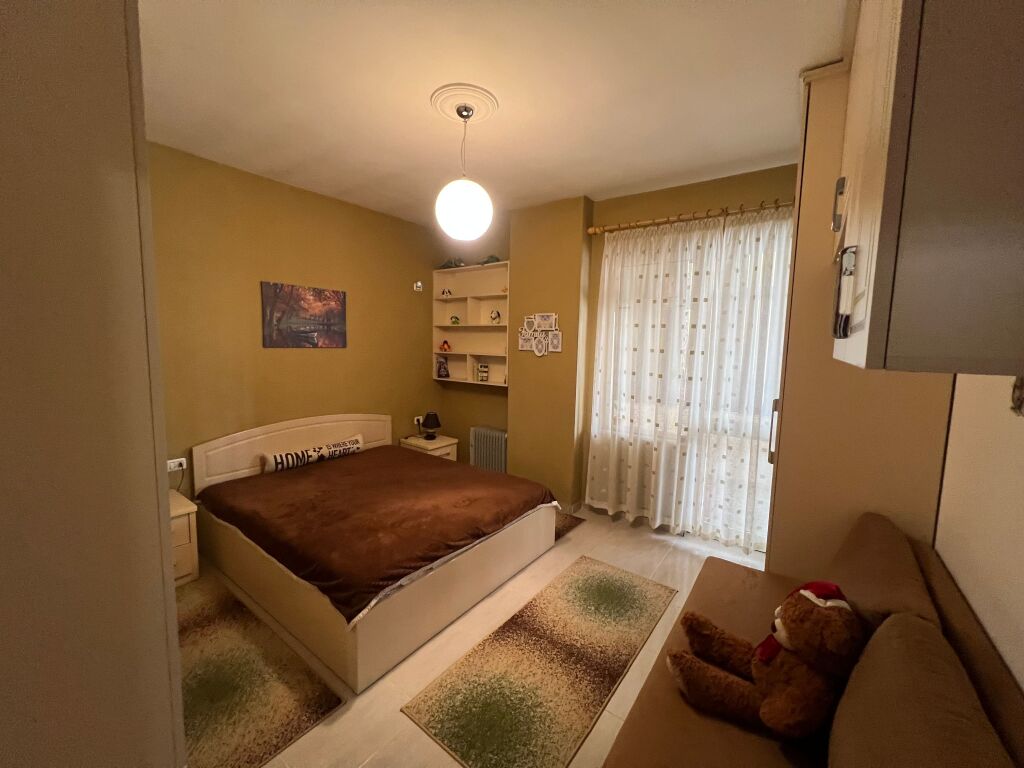 In vendita 1+1, Astir, Vicino al Rrethit, Completamente arredato