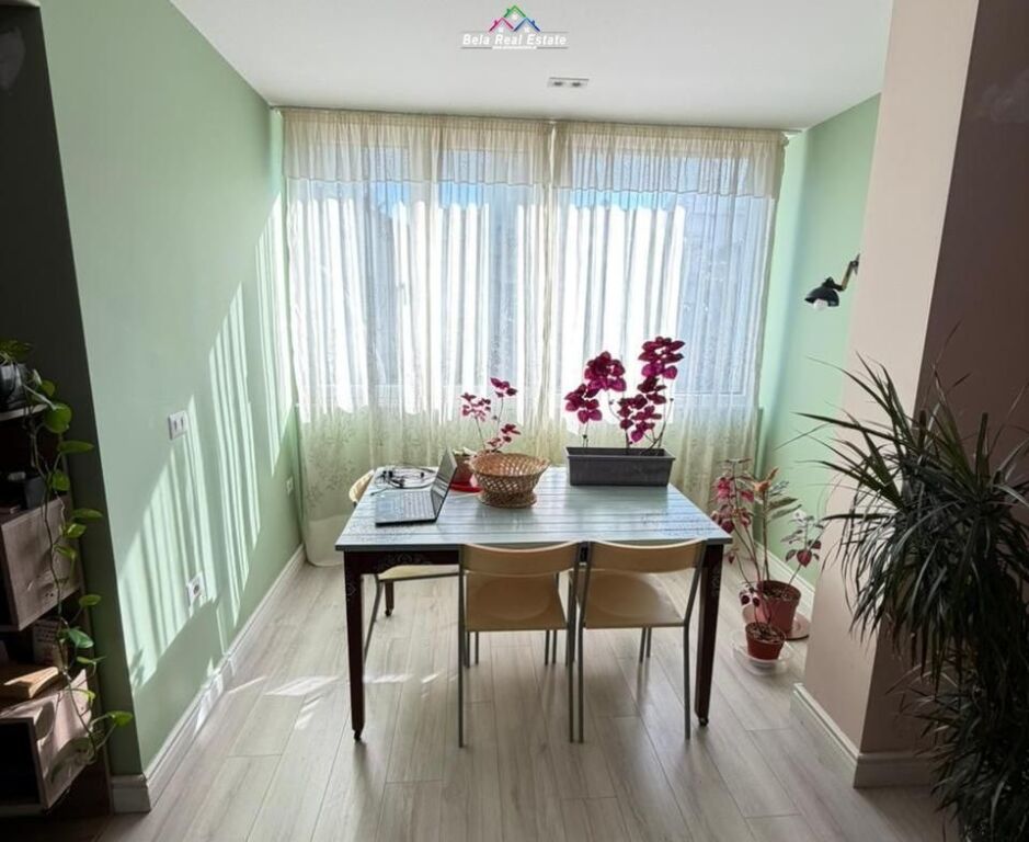 Apartament Me Qera 2+1 Tek Ish Tregu Elektrik ( ID B221404) Tirane