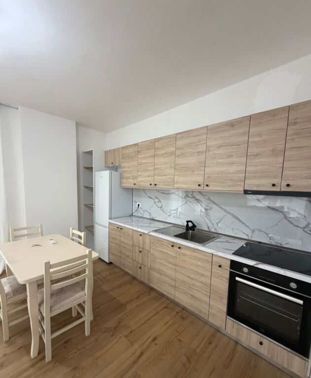 Jepet Me Qera Apartament 2+1+2 Tualete +1 Ballkon