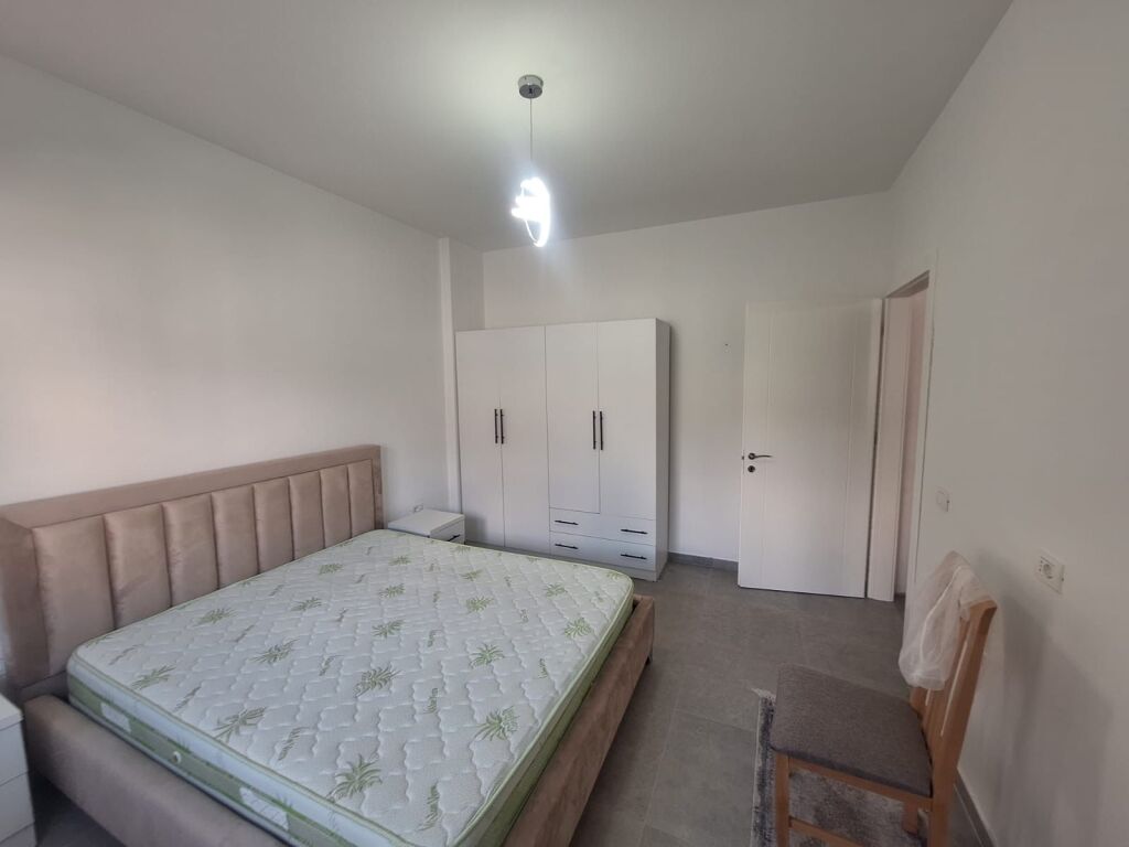 Appartamento 2+1, Don Bosko!