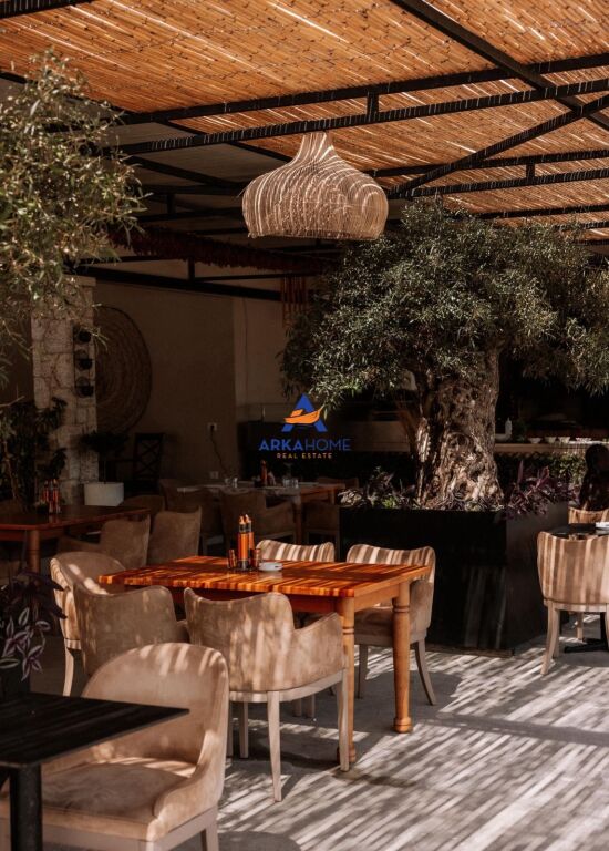 JEPET ME QERA RESTORANT "NË QEPARO" 50.000 EURO