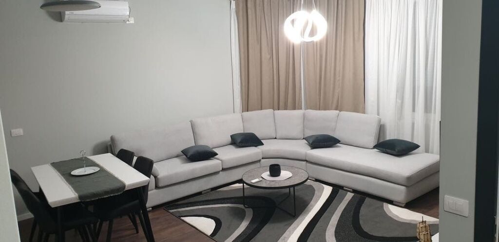 Villa Floor for rent, Besa Street