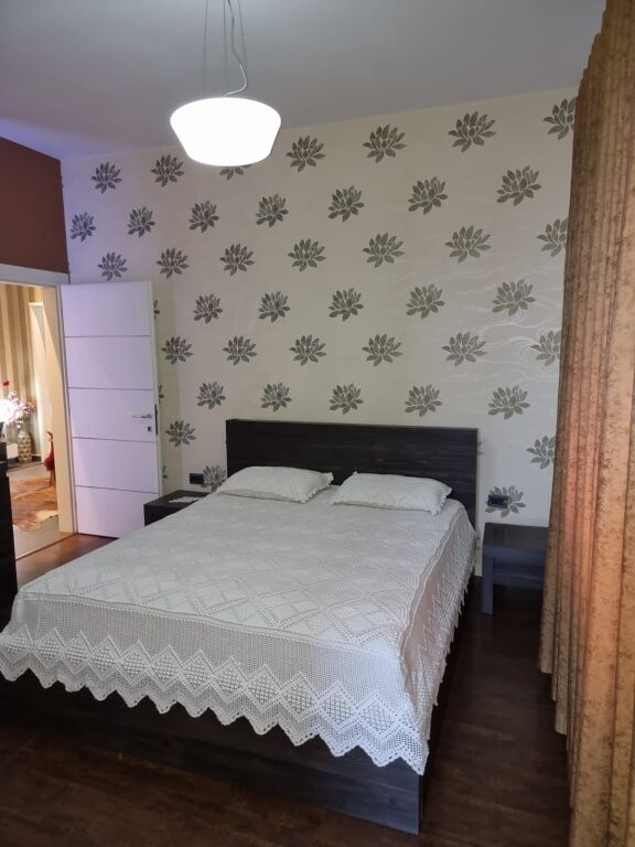 Villa floor for rent 3+1, Besa Street, 5 May