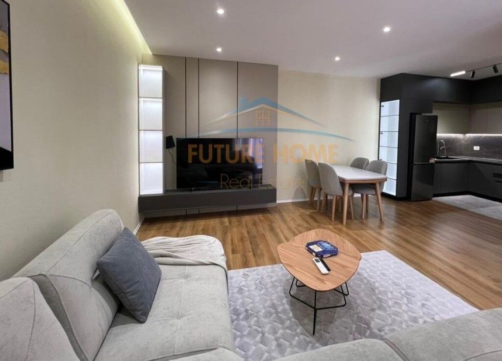 Qera, Apartament 1+1,Galeria Roma , Rruga e Kavajes, Tirane !